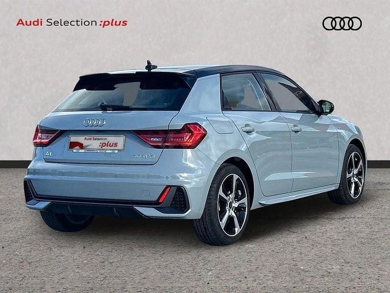 Usado Audi A1 Sportback 116 CV (85 kW) 2025 Gris / plata Utilitario
