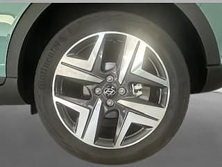 Usado Hyundai Bayon 84 CV (61 kW) 2023 Mangrove green SUV