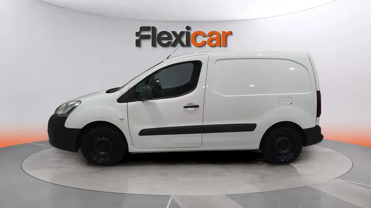 Usado Citroën Berlingo Live 101 CV (74 kW) 2018 Blanco Monovolumen
