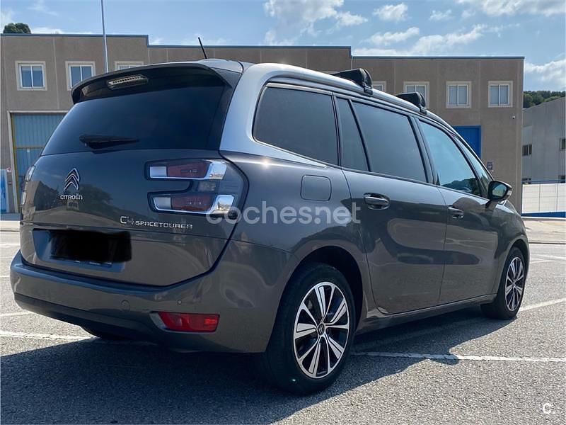 Usado Citroën C4 SpaceTourer Shine 130 CV (95 kW) 2018 Gris / plata Monovolumen