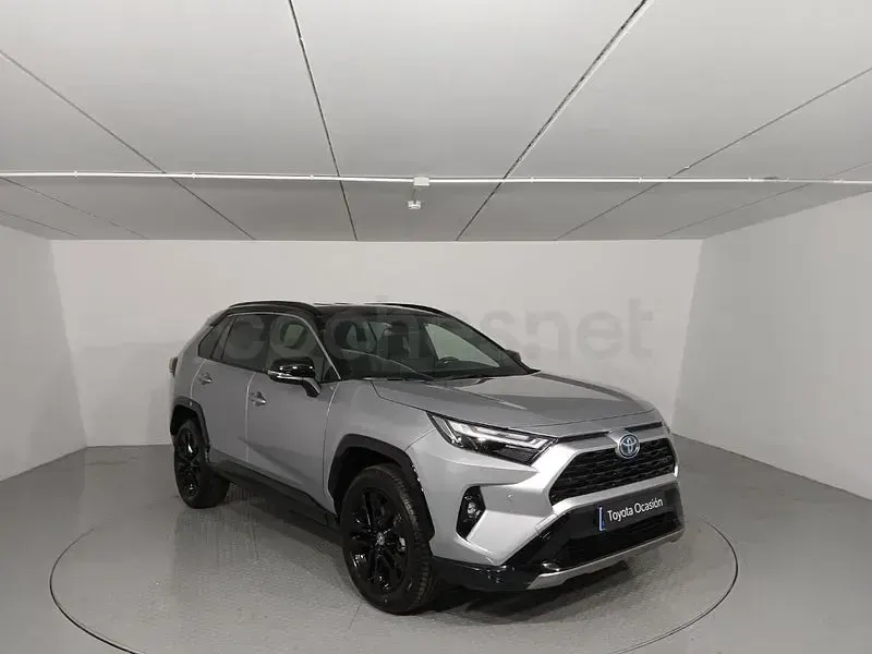 Usado Toyota RAV4 Hybrid Style 218 HP (160 kW) 2025 Cinzento SUV