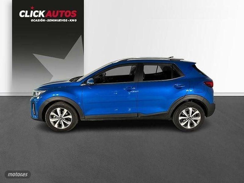 Usado Kia Stonic 84 CV (61 kW) 2023 Azul SUV