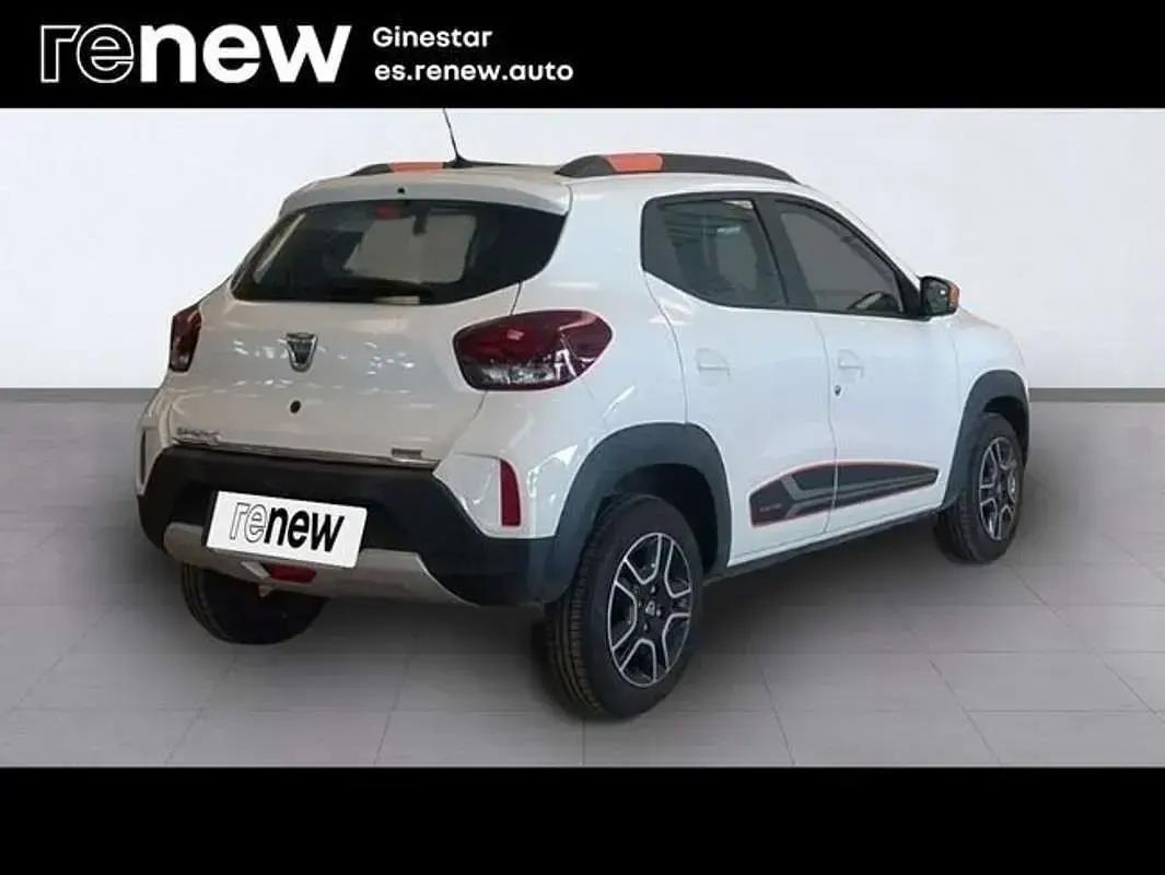 Usado Dacia Spring Comfort Plus 33 kW (45 CV) 2021 Blanco Utilitario