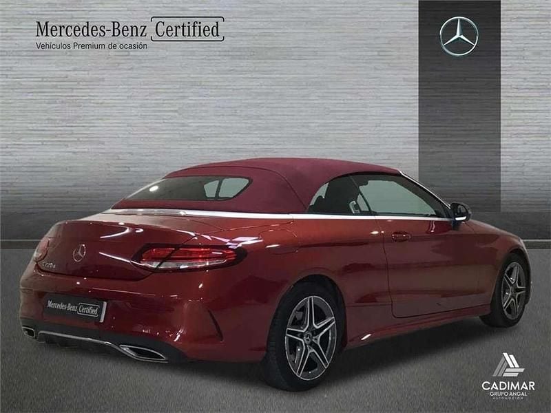 Usado Mercedes C220 AMG line 194 CV (142 kW) 2021 Rojo jacinto Descapotable