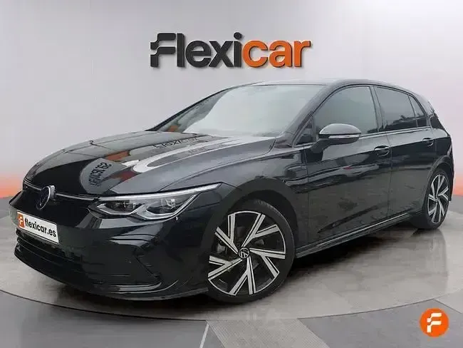 Usado VW Golf VIII R-line 150 CV (110 kW) 2022 Negro Berlina