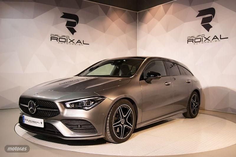 Gris Usado 2020 Mercedes CLA200 AMG Familiar | 28.999 € (Un poco caro) - Imagen 1/4