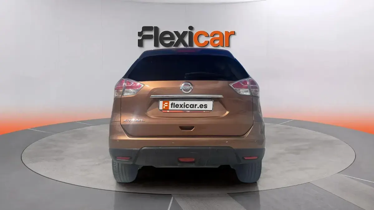 Usado Nissan X-Trail 360º 131 CV (96 kW) 2015 Naranja SUV
