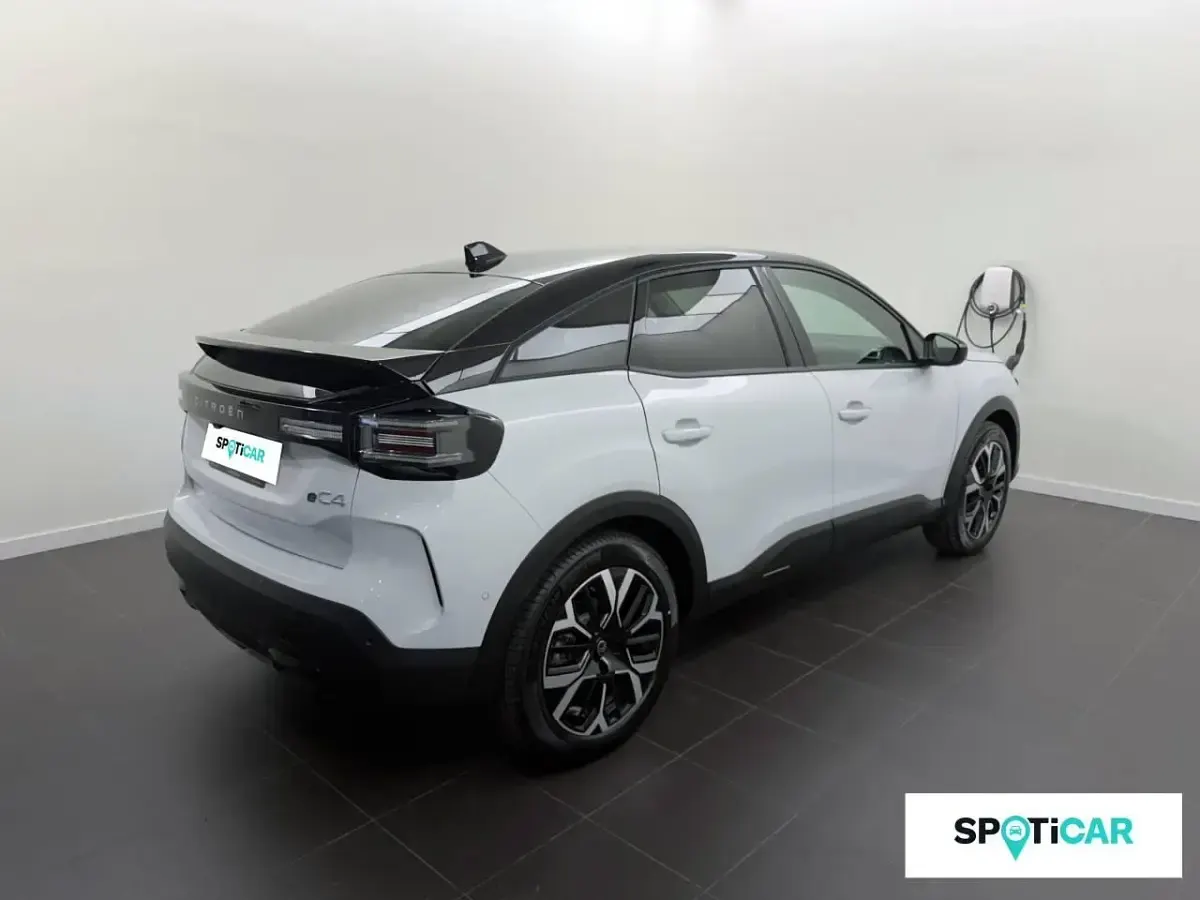 Nuevo Citroën e-C4 114 kW (156 CV) 2026 Blanco Berlina