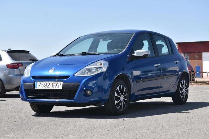Azul Usado 2010 Renault Clio II Utilitario | 3999 € (Precio justo) - Imagen 1/4