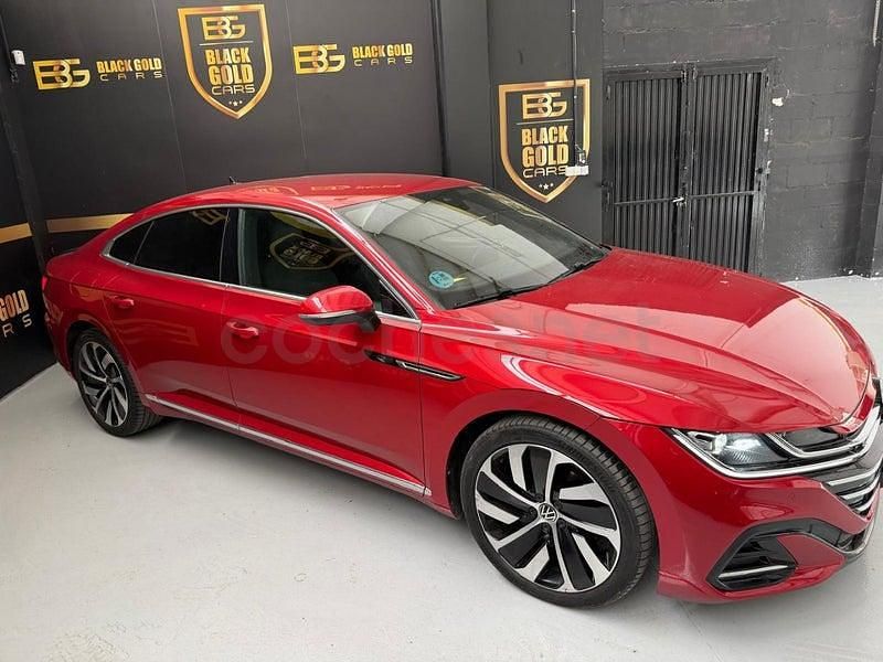 Käytetty VW Arteon R-line 150 HP (110 kW) 2022 Punainen Sedan