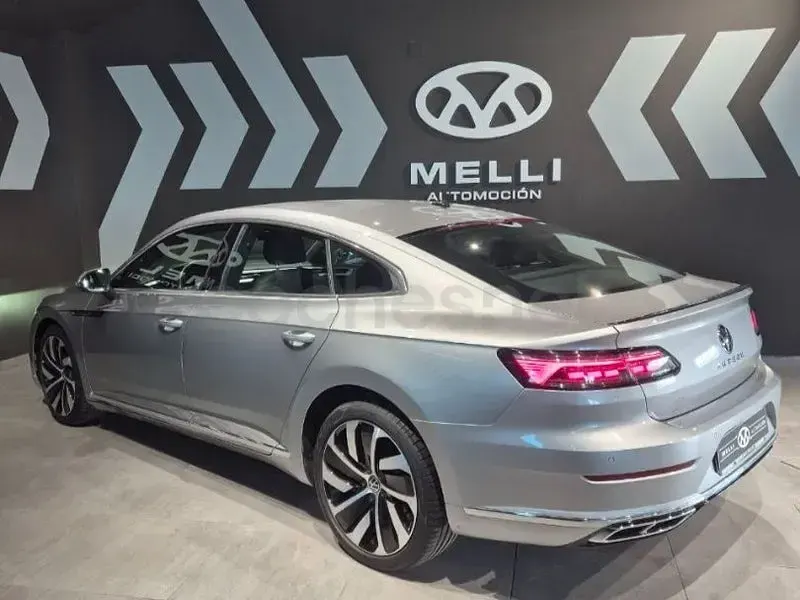 Usado VW Arteon R-line 150 CV (110 kW) 2022 Gris / plata Berlina