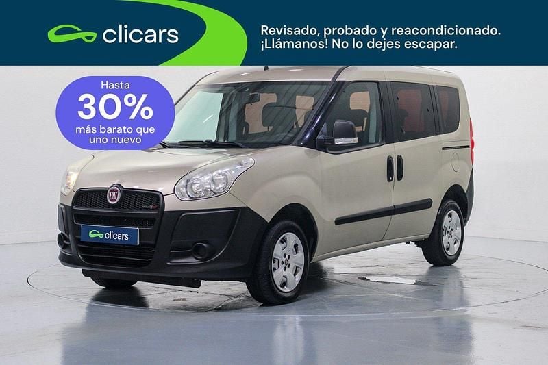 Usado Fiat Doblò Active 90 CV (66 kW) 2015 Amarillo Monovolumen
