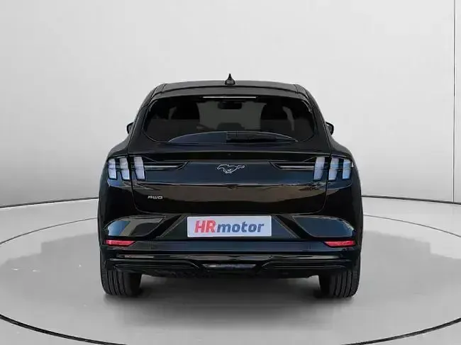 Usado Ford Mustang Mach-E 197 kW (269 CV) 2023 Negro SUV