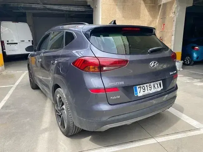 Usado Hyundai Tucson Style 185 CV (136 kW) 2019 Gris SUV