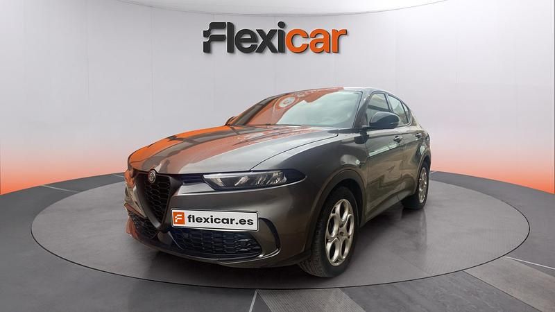 Usado Alfa Romeo Tonale Sprint 131 CV (96 kW) 2023 Gris SUV