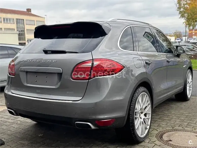 Usado Porsche Cayenne 380 CV (279 kW) 2011 Beige SUV