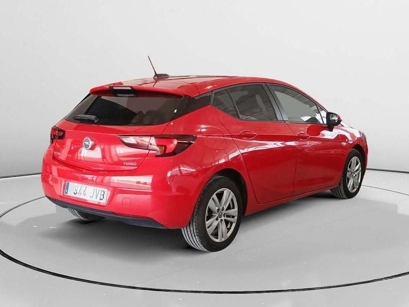 Usado Opel Astra Selective 125 CV (91 kW) 2016 Rojo Berlina
