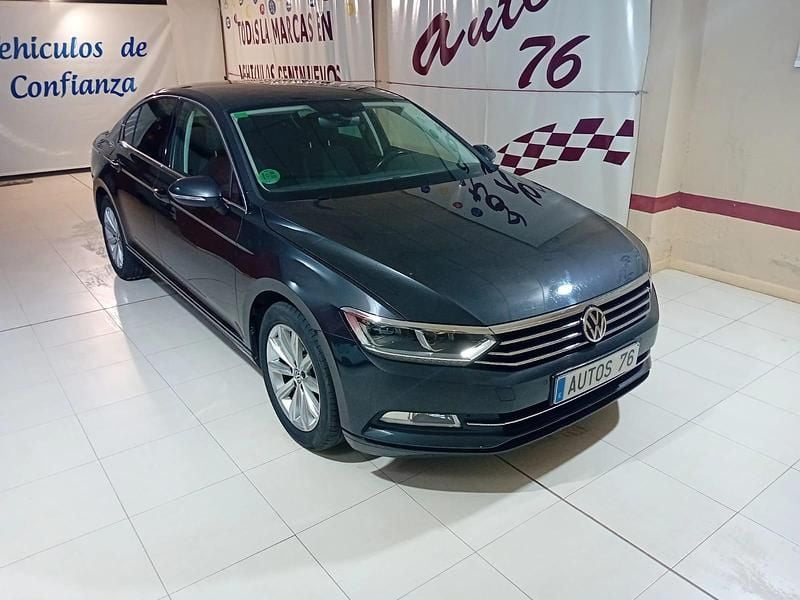 Usado VW Passat Advance 150 CV (110 kW) 2019 Gris Berlina