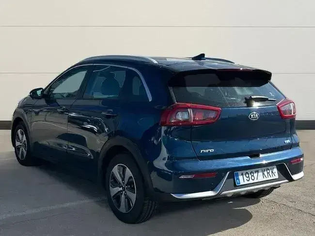 Usado Kia Niro 141 CV (103 kW) 2018 Azul SUV