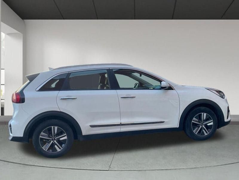 Usado Kia Niro 141 CV (103 kW) 2022 Blanco SUV