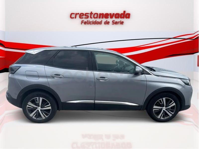 Usado Peugeot 3008 Allure 130 CV (95 kW) 2021 Gris / plata SUV