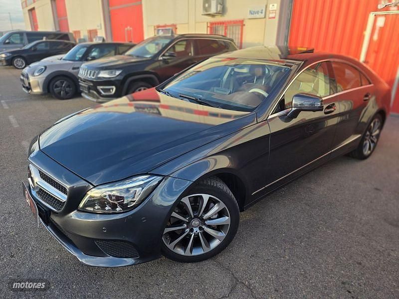 Usado Mercedes CLS400 Luxury 333 CV (244 kW) 2016 Gris Berlina