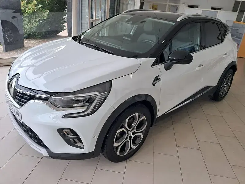 Używany Renault Captur Zen 90 KM (66 kW) 2021 Biały SUV