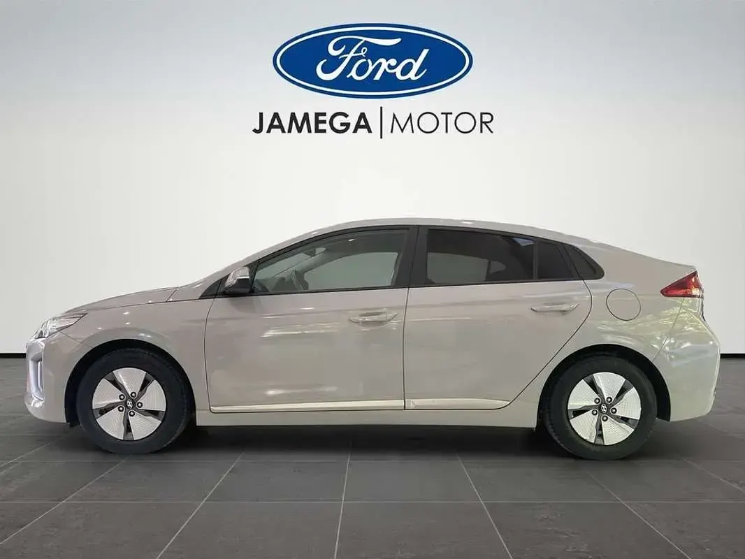 Usado Hyundai Ioniq 141 CV (103 kW) 2021 Gris Utilitario