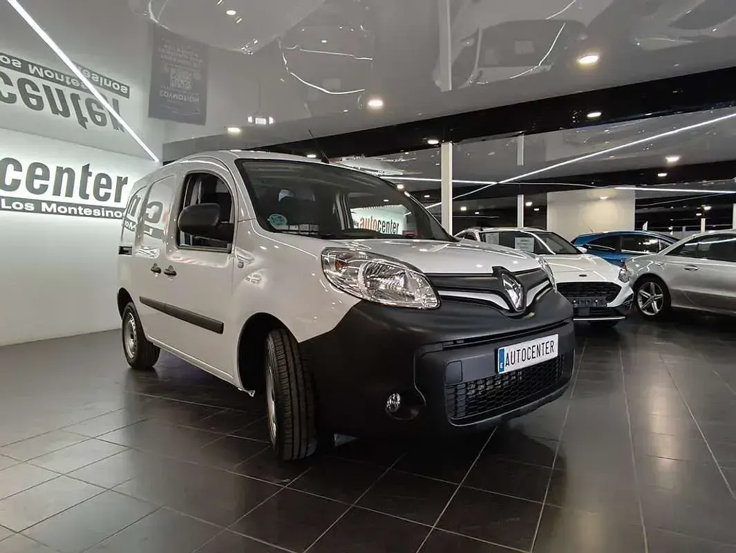 Usado Renault Kangoo 94 CV (69 kW) 2021 Blanco Monovolumen