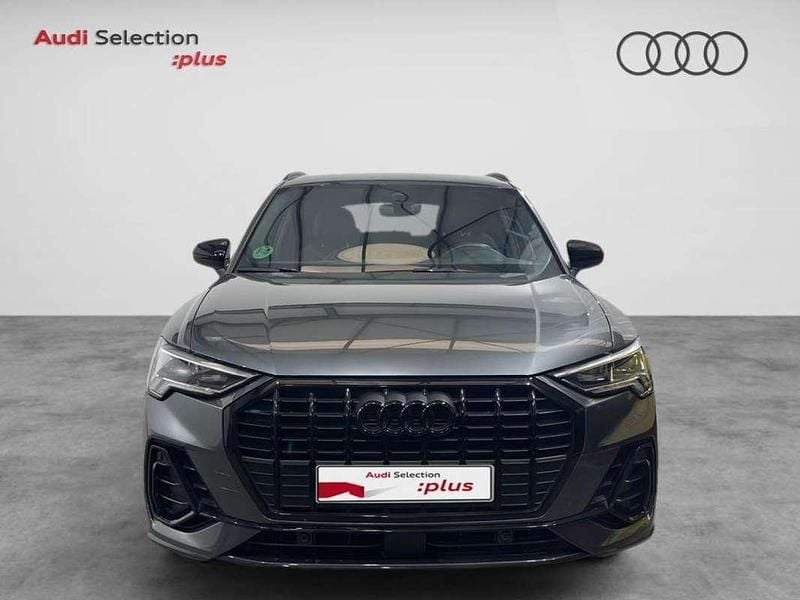Usado Audi Q3 Ambiente 150 CV (110 kW) 2025 Gris SUV