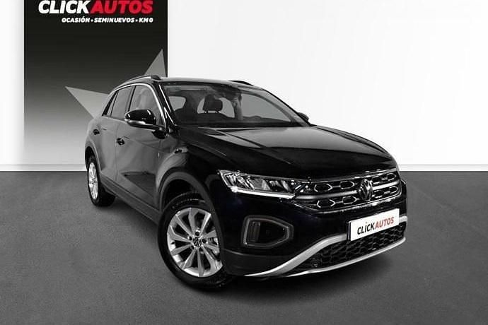 Usado VW T-Roc Life 110 CV (80 kW) 2023 Negro SUV