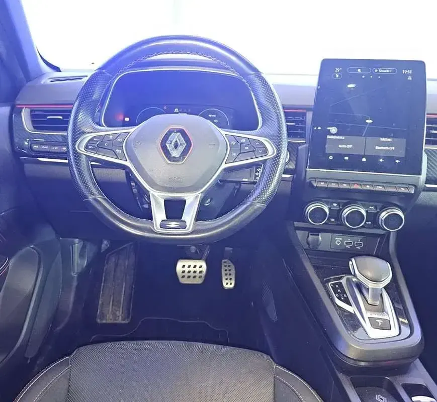 Usado Renault Arkana Equilibre 144 CV (105 kW) 2022 Negro SUV