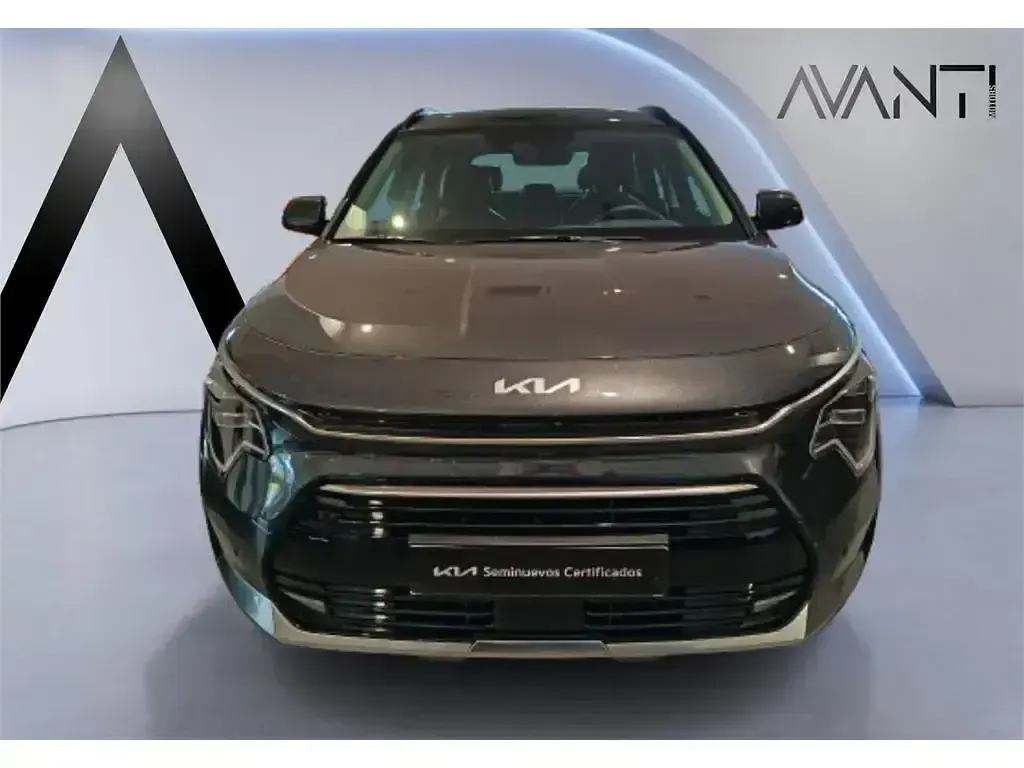 Usado Kia Niro 141 CV (103 kW) 2022 Gris SUV