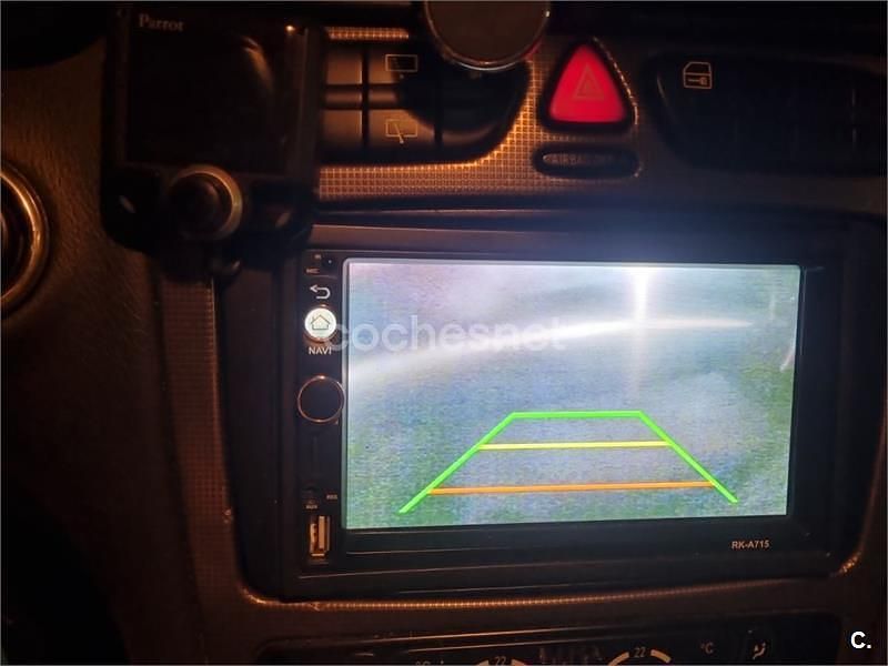 Usado Mercedes C220 Avantgarde 143 CV (105 kW) 2002 Azul Familiar