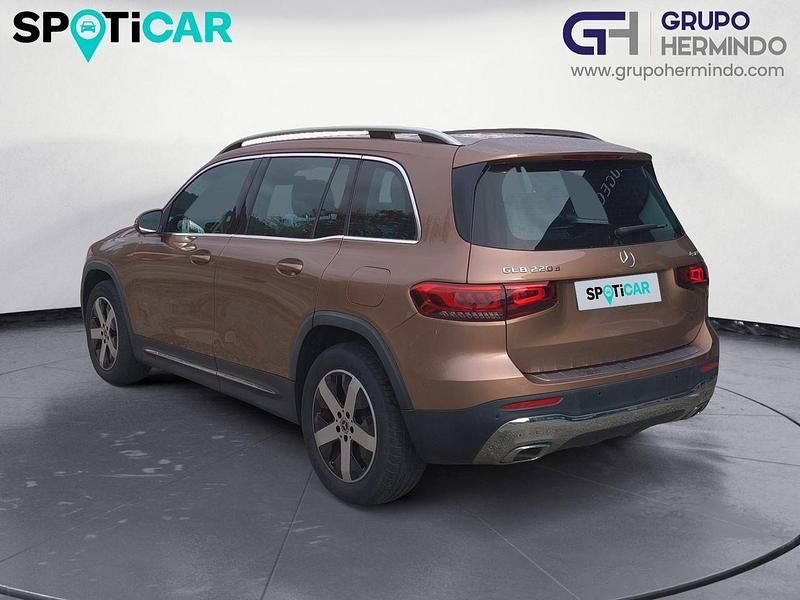 Usado Mercedes GLB220 190 CV (139 kW) 2022 Beige SUV
