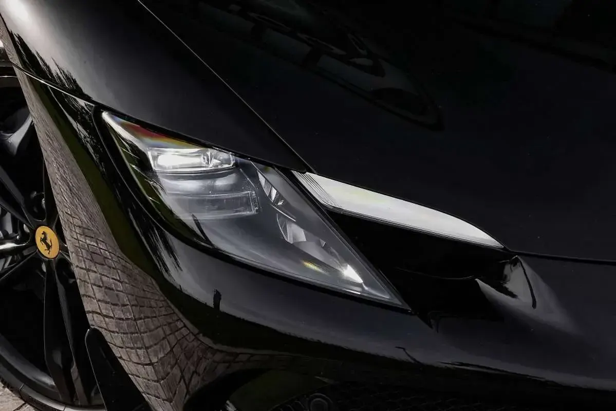 Usado Ferrari 296 831 CV (611 kW) 2022 Negro Coupe