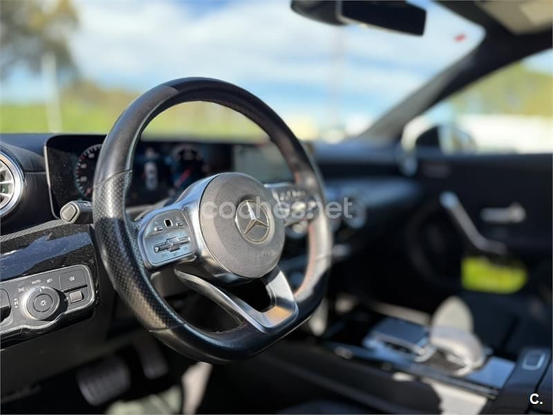 Usado Mercedes A180 109 CV (80 kW) 2019 Blanco Berlina
