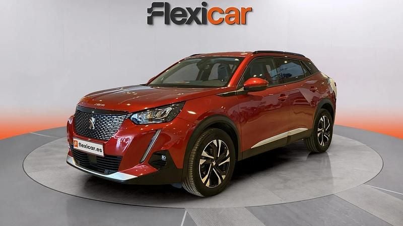 Usado Peugeot 2008 Allure 101 CV (74 kW) 2020 Granate SUV