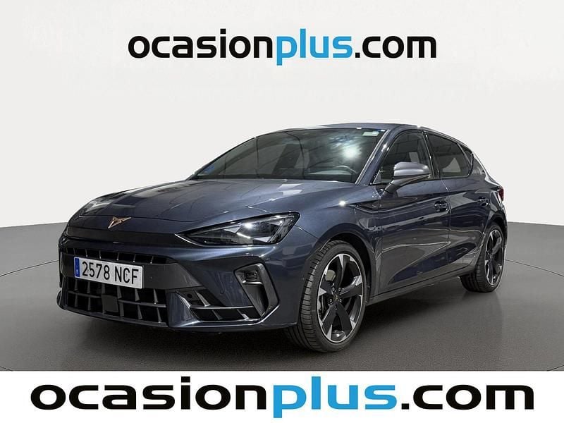 Usado Cupra Leon 204 CV (150 kW) 2025 Gris Utilitario