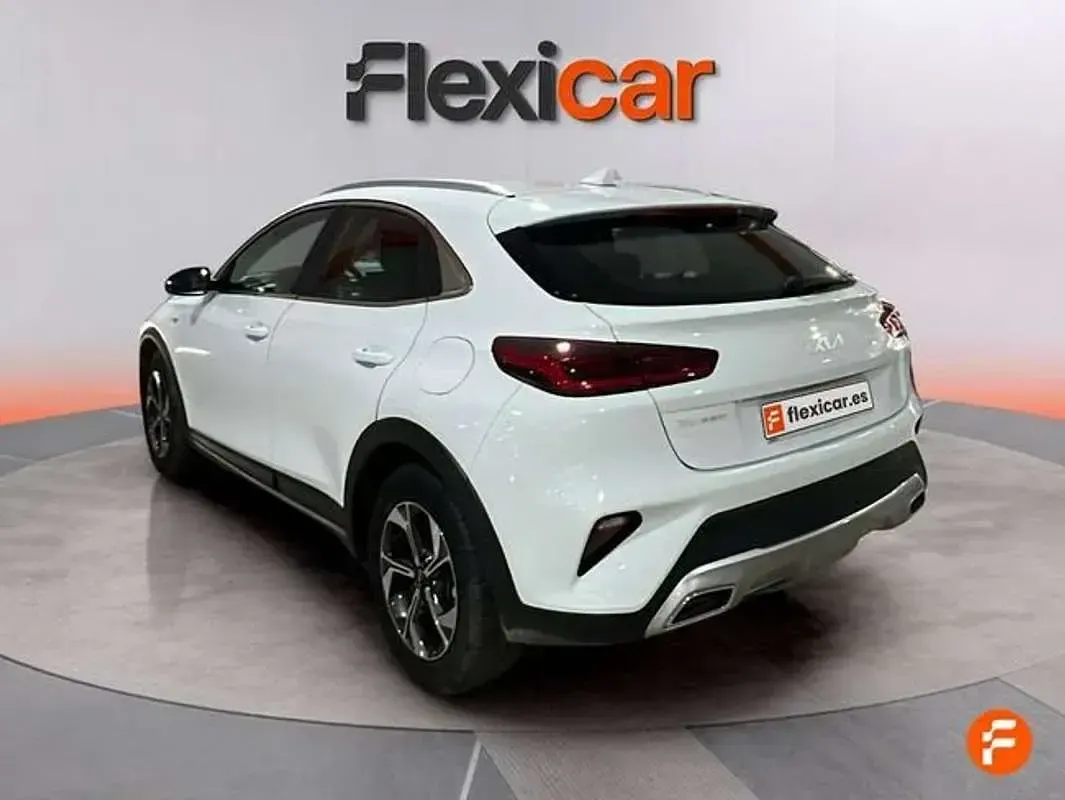 Usado Kia XCeed 120 CV (88 kW) 2022 Blanco SUV
