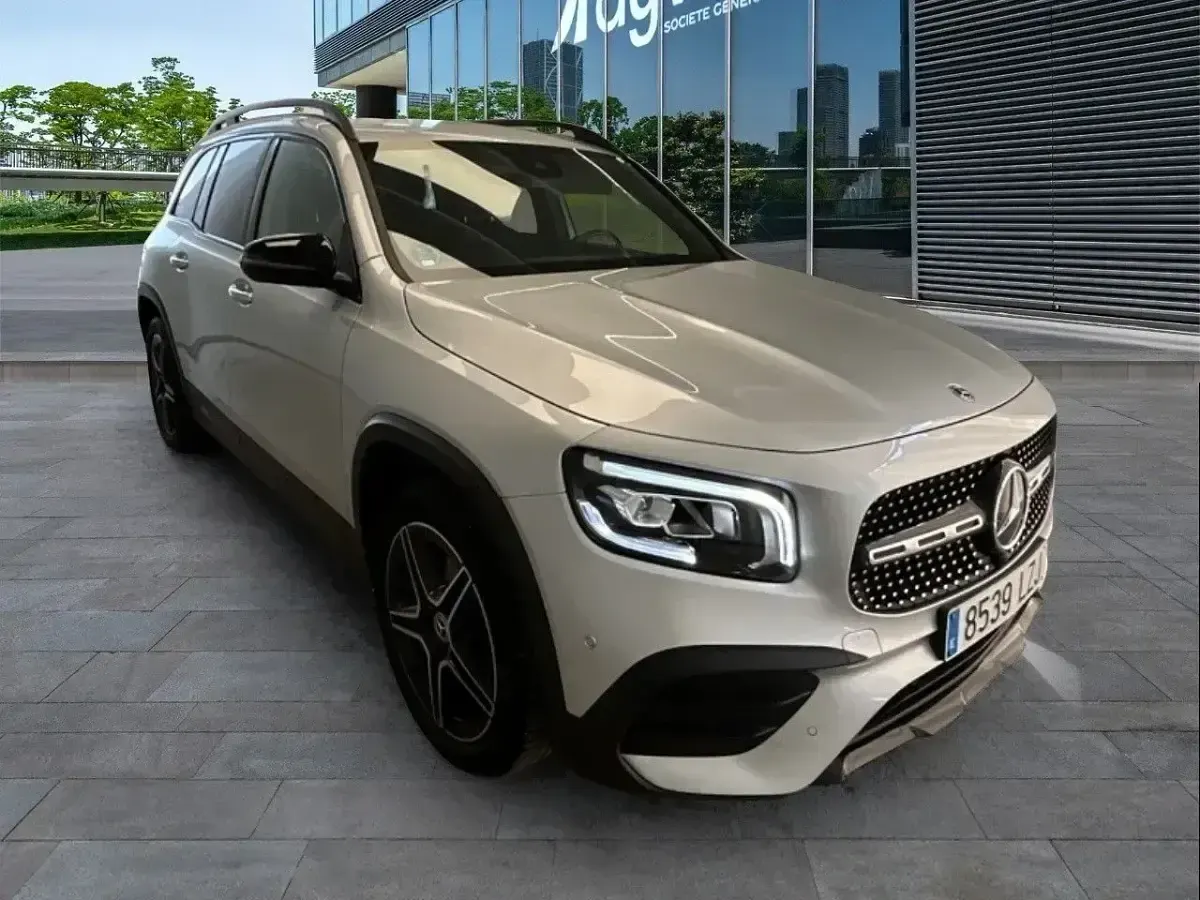 Usado Mercedes GLB200 150 CV (110 kW) 2022 Gris / plata SUV