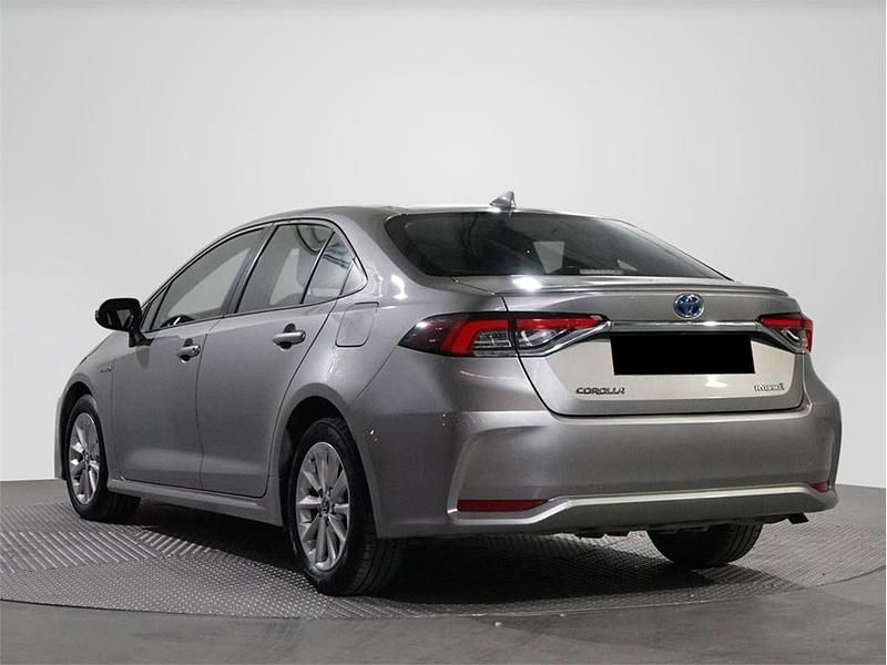 Usado Toyota Corolla Active 122 CV (89 kW) 2020 Gris Berlina