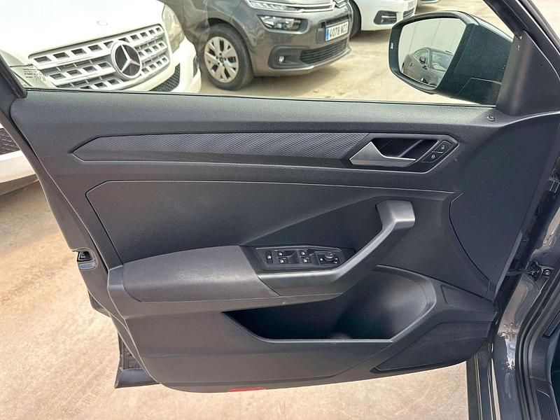 Usado VW T-Roc 110 CV (80 kW) 2021 SUV
