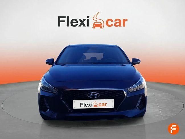 Usado Hyundai i30 110 CV (80 kW) 2017 Azul Berlina