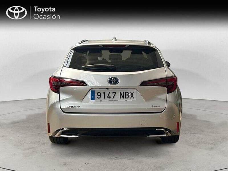 Usado Toyota Corolla Active 2025 Gris Familiar