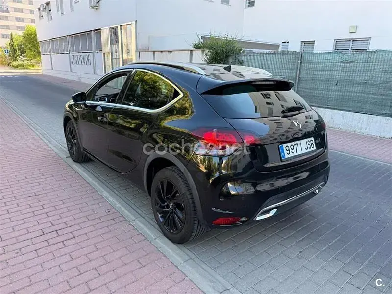 Usado DS Automobiles DS4 Crossback Style 131 CV (96 kW) 2016 Negro SUV