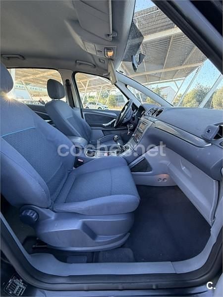 Usado Ford S-MAX Trend 140 CV (102 kW) 2008 Negro Monovolumen