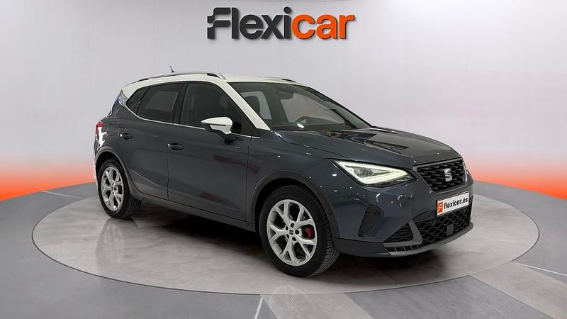 Usado Seat Arona FR 150 CV (110 kW) 2023 Gris SUV