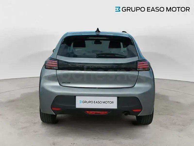 Usado Peugeot 208 Active 100 CV (73 kW) 2024 Gris / plata Utilitario