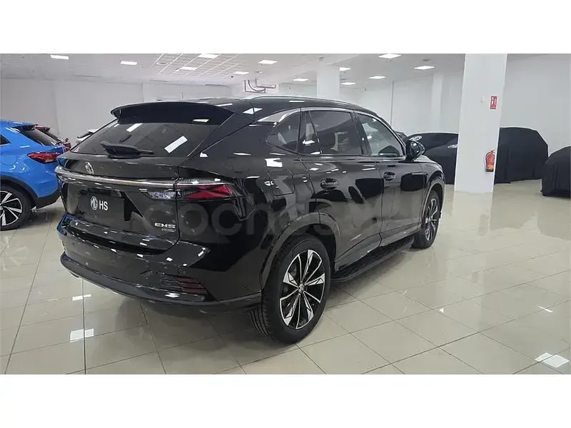 Nuevo MG HS Luxury 170 CV (125 kW) 2026 Negro SUV